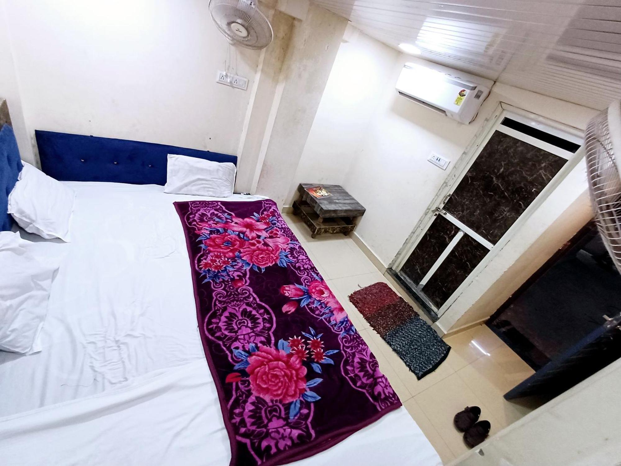Hotel Blue Tower Inn Удджайн Экстерьер фото