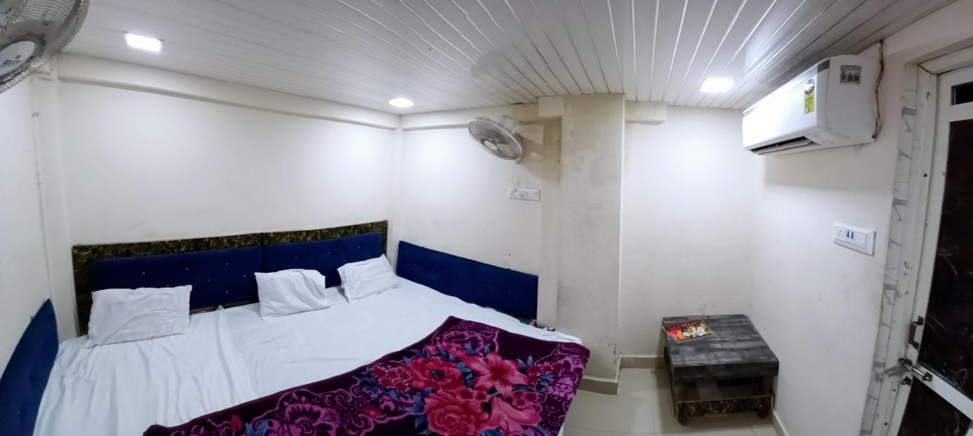 Hotel Blue Tower Inn Удджайн Экстерьер фото